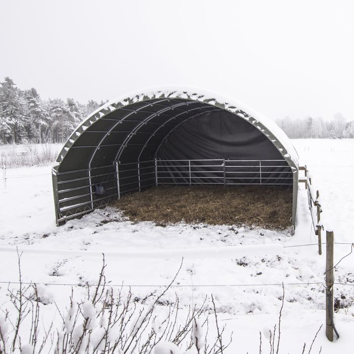 Vindskydd 6 x 6 m inkl. 6 st fotbågegrindar