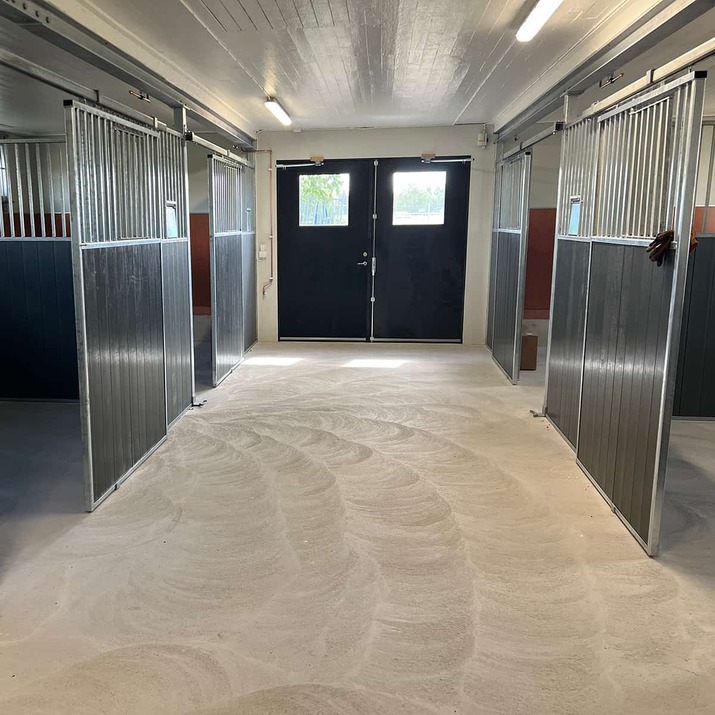 Mellanvägg 3,0 m, inkl plastplank, SWE