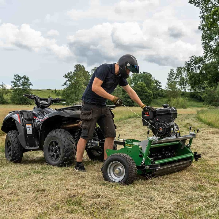 Slaghack ATV med lucka, 1,5 m, Briggs and Stratton 13,5 hk